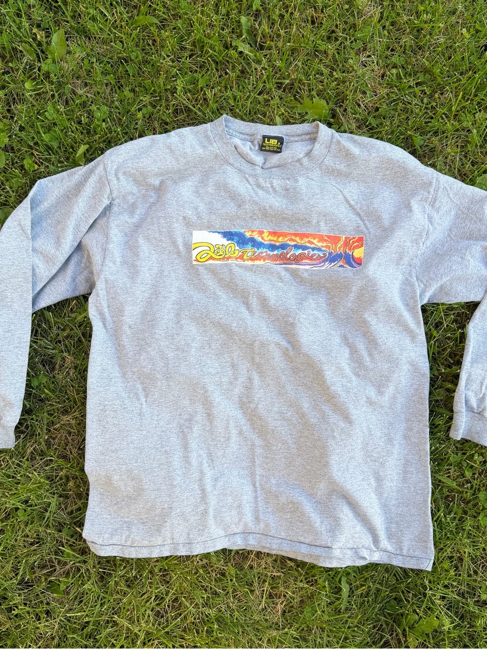 Y2K Skater Surfer Grunge 90s Long Sleeve Tee
